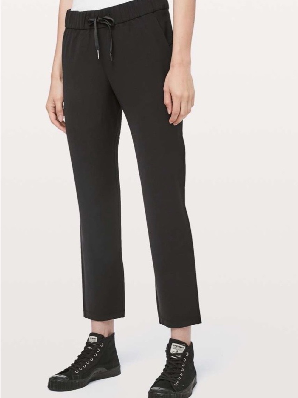 Lululemon on the fly size 8